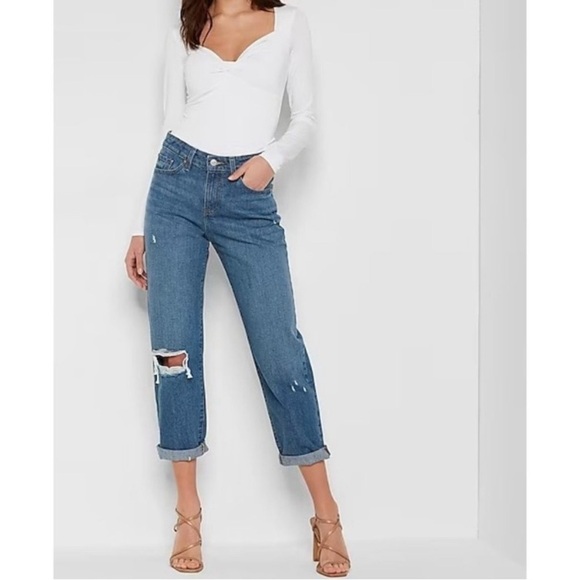 Express Mid Rise Boyfriend Jean- NWT - Picture 1 of 16